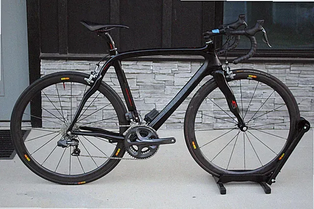 54 cm - 2012 Pinarello Dogma 60.1- Race Carbon Wheels - Di2 - 16lbs - INV 870
